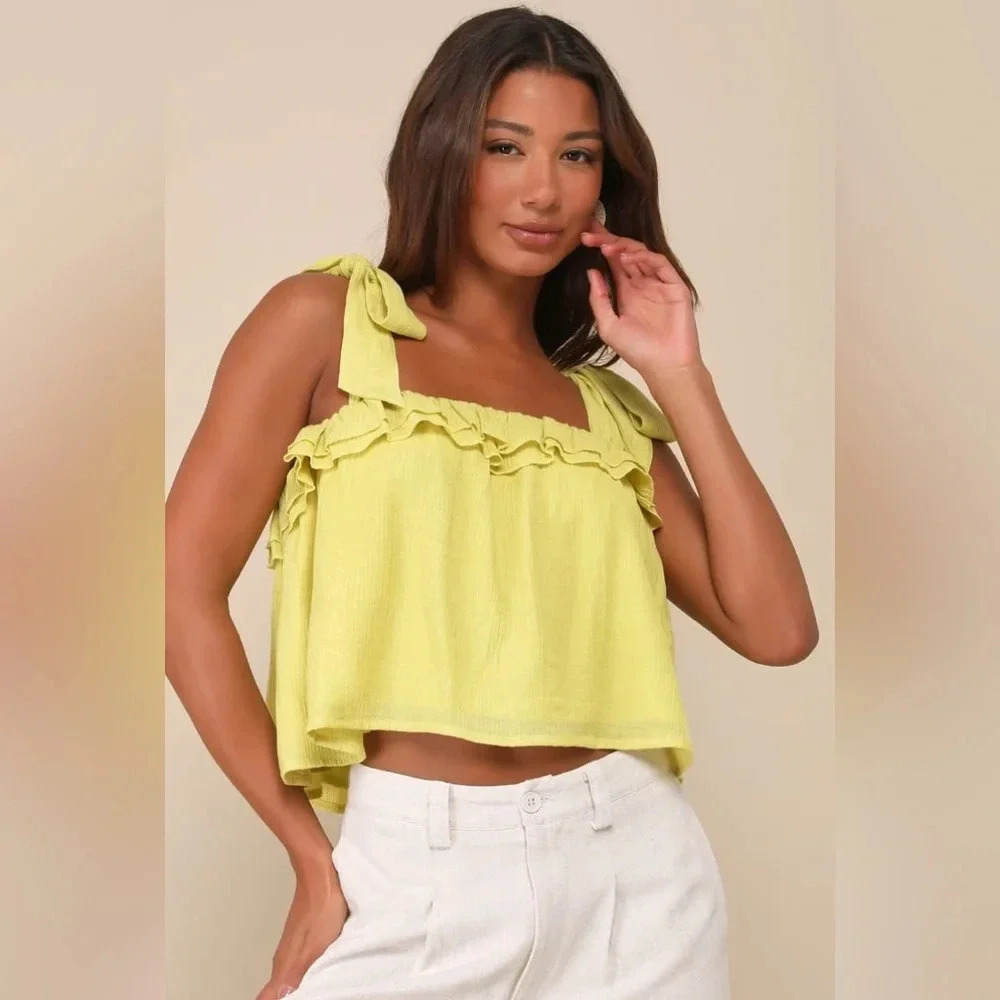 NWT Lulus Perfect Babe Lime Green Ruffled Tie-Strap Top in medium